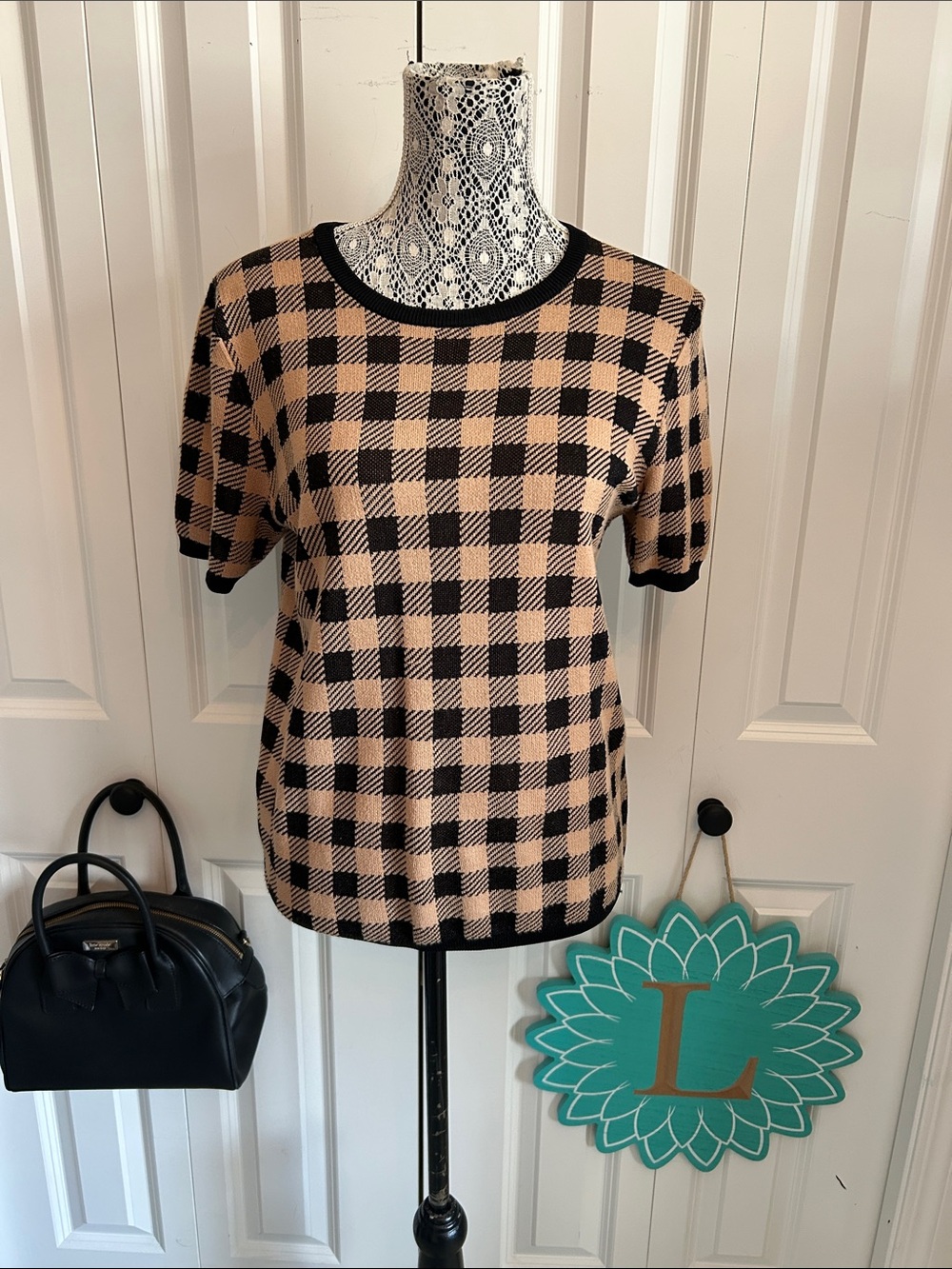 Ann Taylor, large petite gingham knit, short sleeve sweater, top, black and tan